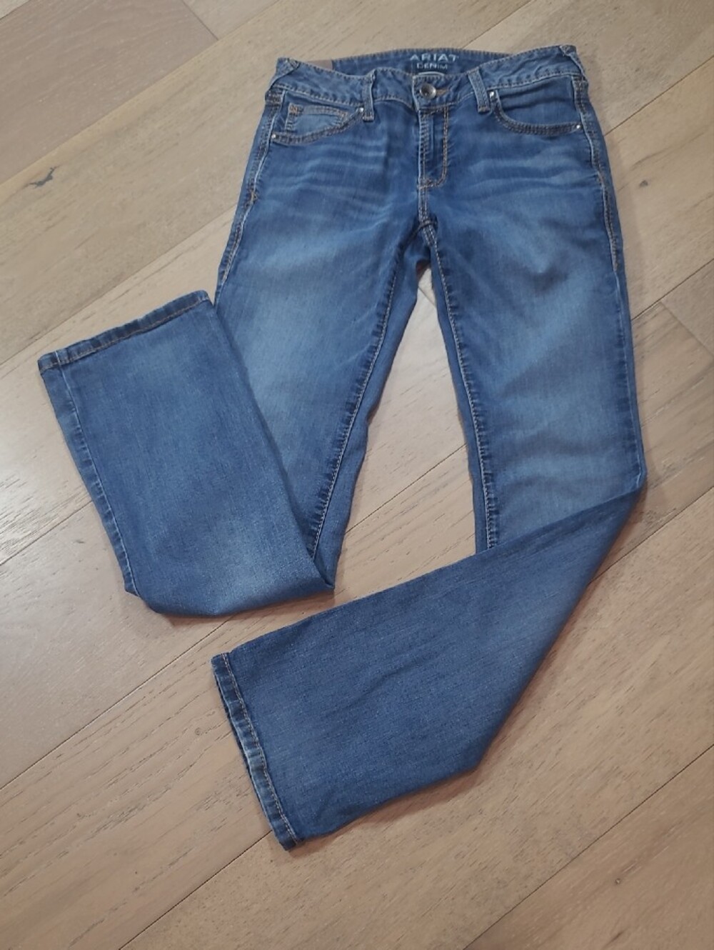 Ariat Jeans Women's sz 27R Demi Boot Low Rise Denim